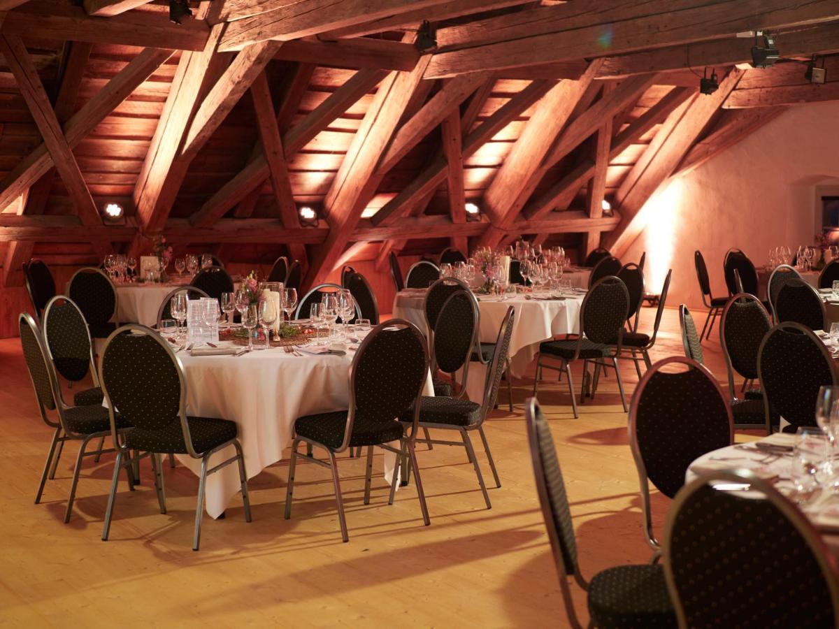 Auberge De Bellelay Restaurant Chez Aron Balde Екстериор снимка