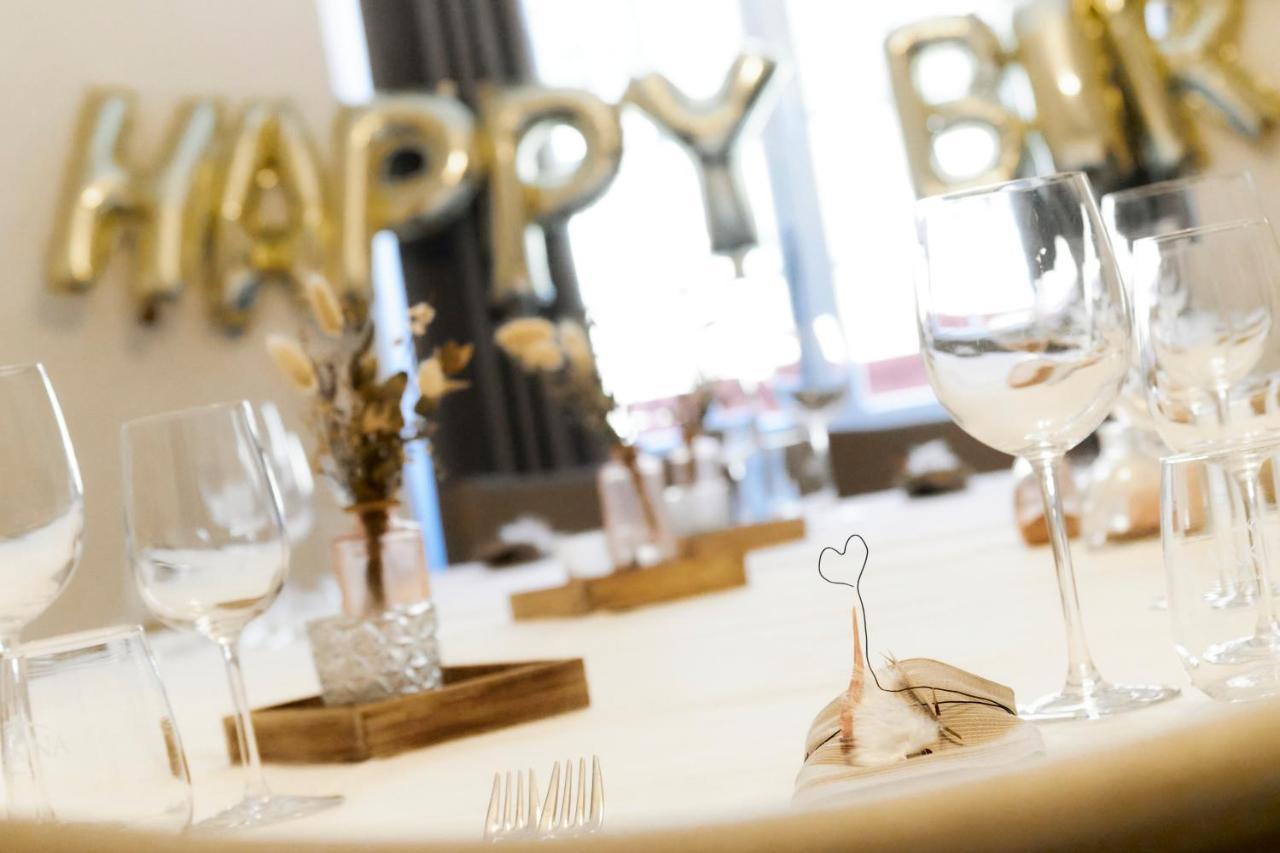 Auberge De Bellelay Restaurant Chez Aron Balde Екстериор снимка