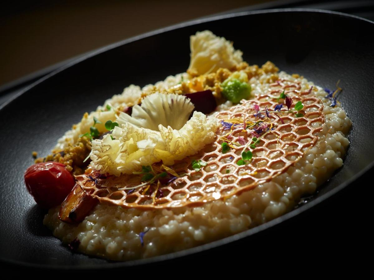 Auberge De Bellelay Restaurant Chez Aron Balde Екстериор снимка