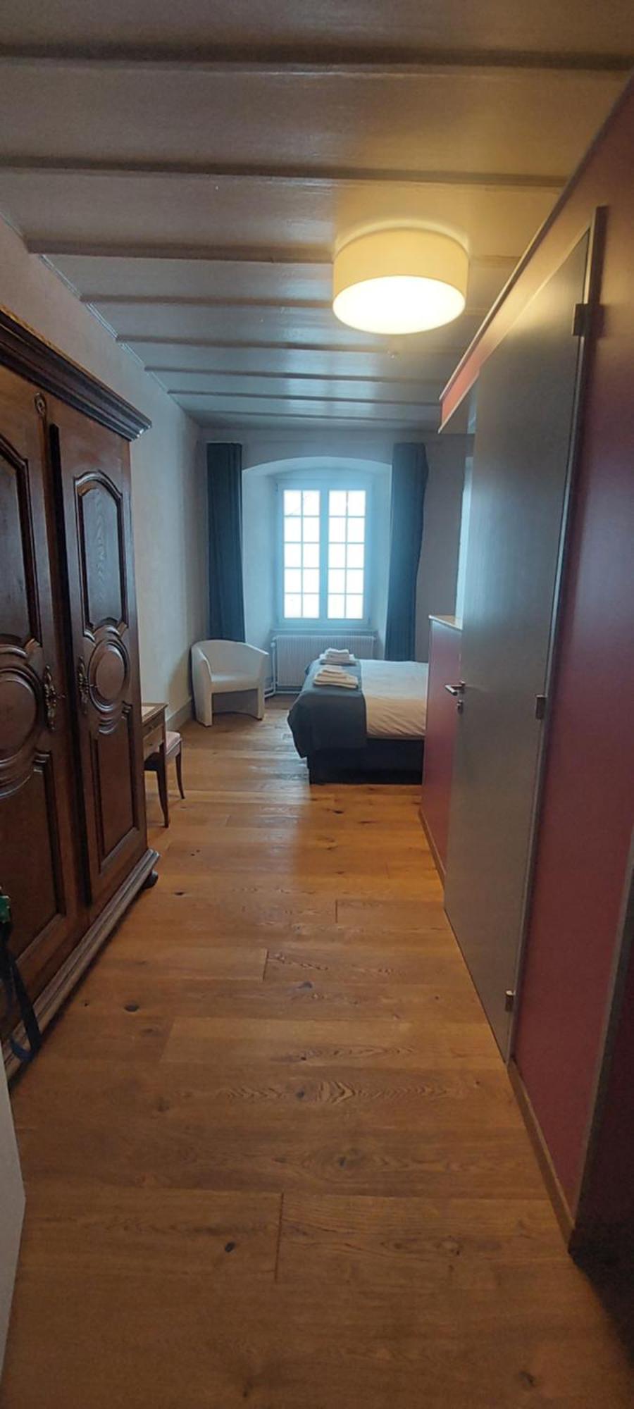 Auberge De Bellelay Restaurant Chez Aron Balde Екстериор снимка